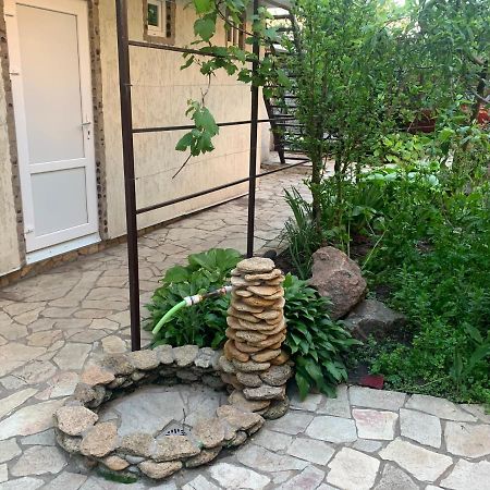 Guest House Dacha Nova Dofinivka Exterior photo